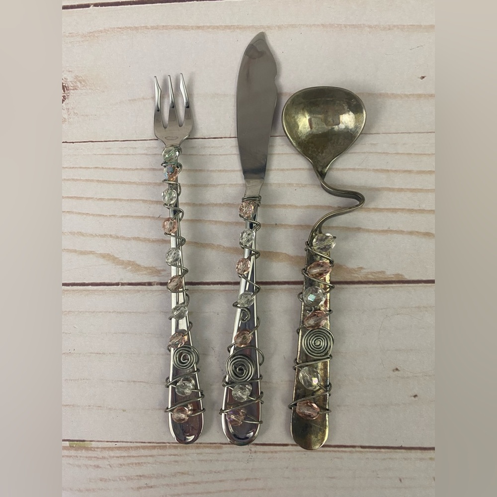 Oneida Beaded Wrapped Coil Appetizer Serving Set (3) Spoon Spreader Fork